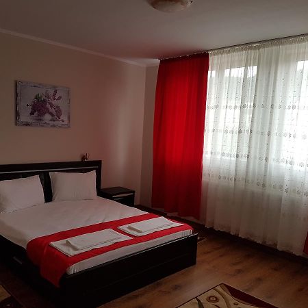 Hotel New Baia Mare Habitación foto